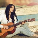 music_tene-woman-guitar-feeling_333K[1]