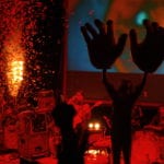 The_Flaming_Lips,_Red_Rocks_Big_hands-2006-07-29