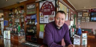 TraidisiĂșn na Tithe Tabhairne le bheith dĂșnta ar Aoine ChĂ©asta ĂĄ coimĂ©ad ag Tigh Chadhain Aoine an ChĂ©asta dĂșnta