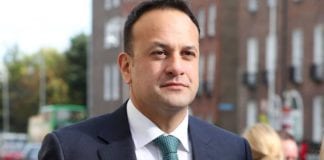 Three Galway Independent TDs vote with government in Leo confidence motion Galway Daily news Taoiseach Varadkar meeting with local businesses in Ballinasloe visit