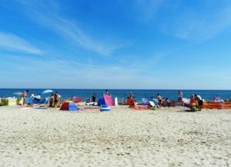 Met Eirean issues warning as temperatures to reach 29 degrees in Galway galway weather forecast High temperature weather warning for Galway this weekend as 29C forecast