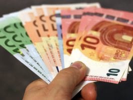 Galway Daily news Number on Pandemic Unemployment in Galway drops below 20,000