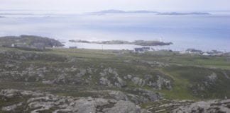 Deontais thart ar €43míle ceadaithe do Inis Bó Finne Galway Daily news Over €100,000 funding announced for Inishbofin