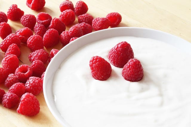 Natural probiotic yoghurt