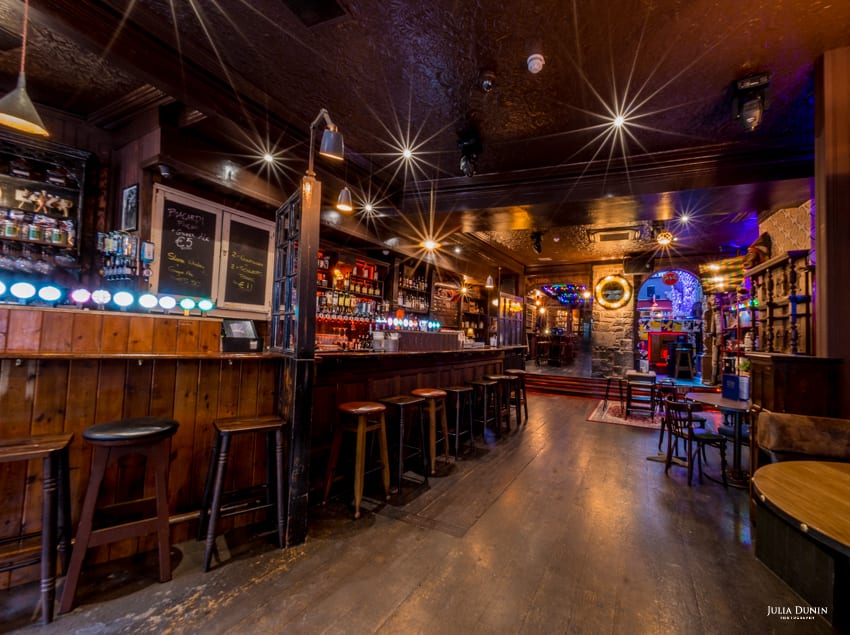 Galway Daily life & style 1520 a medieval themed bar with a 21st century kick