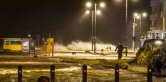 Road and car park closures in place ahead of Storm Kathleen Galway daily news Galway Daily news Status Orange weather warning issued for Storm Isha