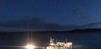 Clifden lifeboat rescues three stranded jet skiers Galway daily news Clifden lifeboat rescues three stranded jet skiers