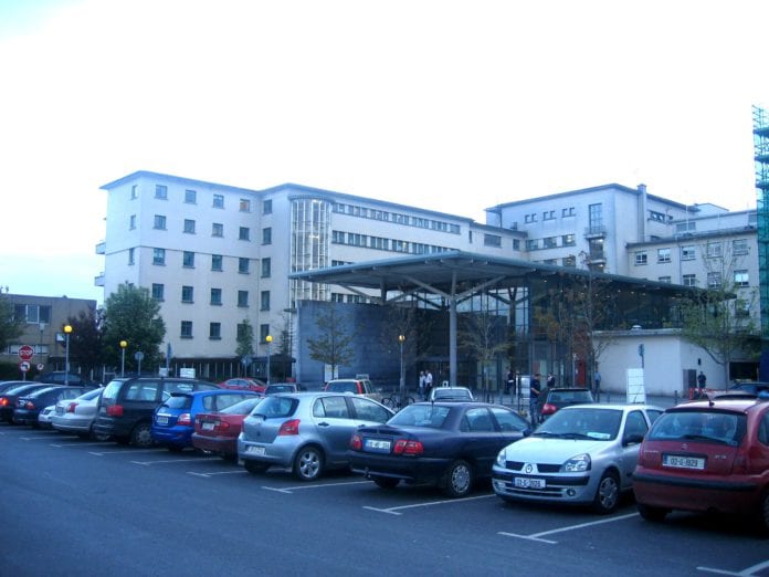 Galway Daily news Almost 1,000 patients on trolleys at UHG in February