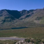 Connemara-06-Landschaft_mit_See-1989-gje
