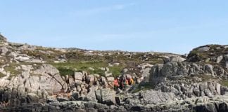 Clifden lifeboat crews rescue injured man from rising tides Galway Daily news Clifden lifeboat crews rescue man trapped by rising tide