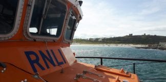 Aran Islands Lifeboat rescues three people stranded on a jet ski