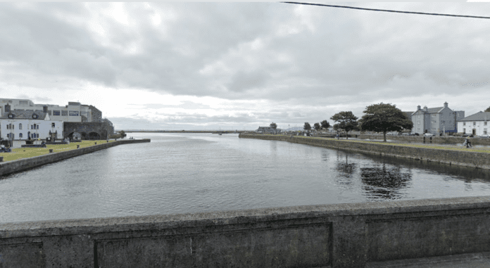 Galway Daily news Fire Service rescues man from Corrib River