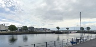 City Council closing off area where large crowds gathered Monday Galway Daily news City Council closing off area where large crowds gathered Monday