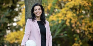 Former Galway player takes over as new presenter of TG4’s Peil na mBan Beo galway daily news tg4 Máire Ní Bhraonáin gaelic games football
