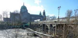 Salmon Weir Bridge roadworks taking place over four nights galway daily news salmon weir bridge galway city nuns island cathedral