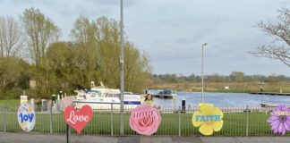 Colourful displays of hope and joy spring up in Ballinasloe galway daily news ballinasloe messages feelgood project