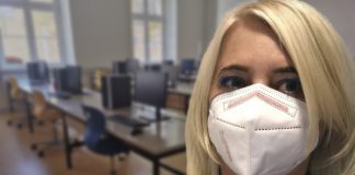 Teachers threaten strike action over COVID vaccines galway daily news teachers call strike covid-19 vaccines