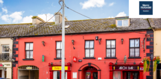 13 bedroom Galway guesthouse & bar for sale galway daily news portumna hotel for sale auction bar