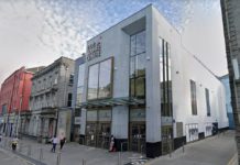 Popular Galway City clothing store announces closure Galway Daily business Eyre Square Shopping Centre sells for more than €9.5m