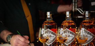 Popular Galway pub gets exclusive single cask whiskey Galway Daily food & drink Galway Bar gets signature cask whiskey