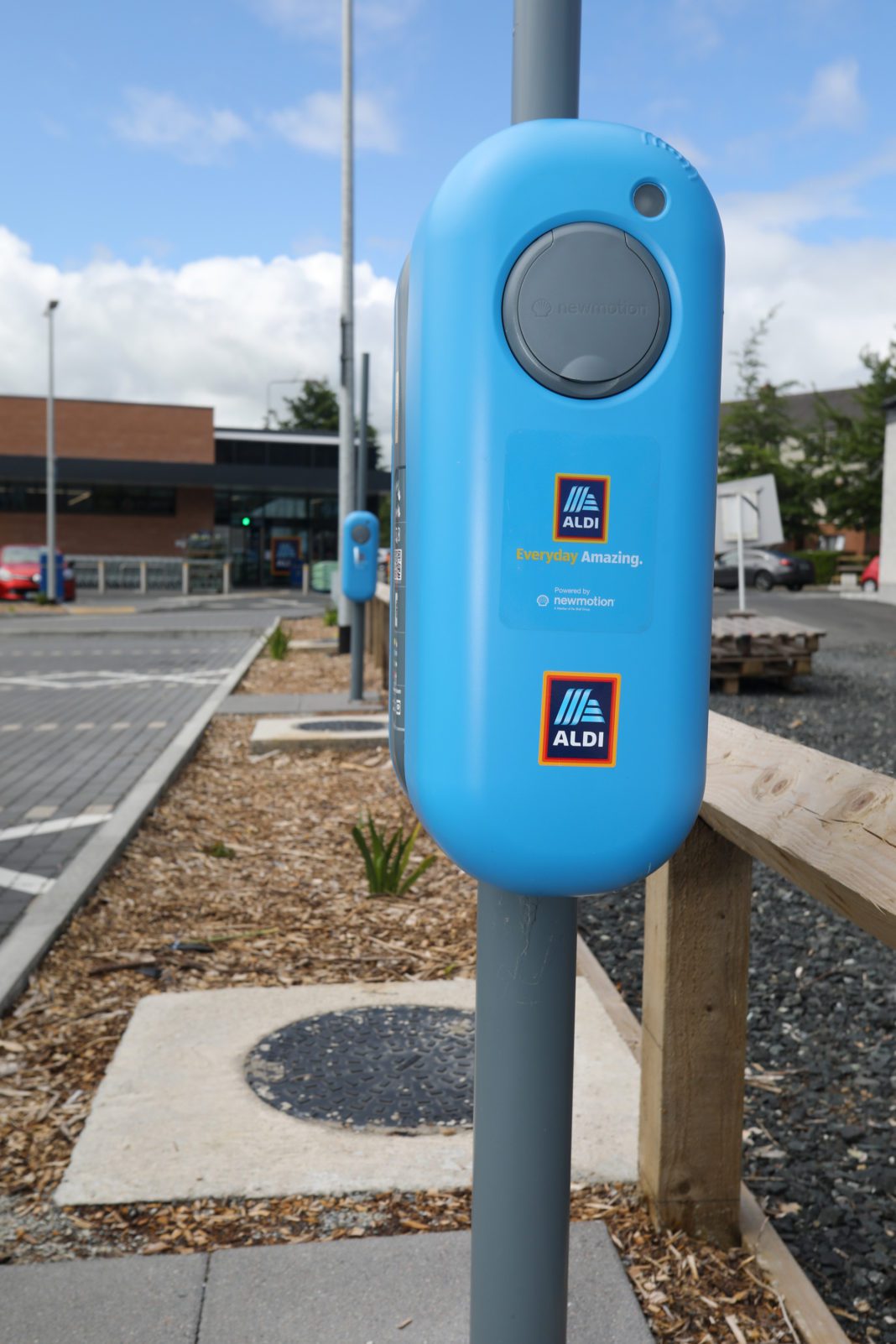 Aldi to install eight new electric vehicle charging points in Galway