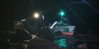 History made as Damian Browne comes ashore in precarious circumstances galway daily news damien brown landing in galway