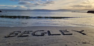 Salthill tribute to the late trad musician Séamus Begley galway daily news seamus begley tribute in salthill