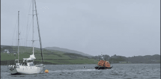 RNLI volunteers brave Storm Agnes to rescue lone sailor galway daily news clifden rnli saving sailor on yacht