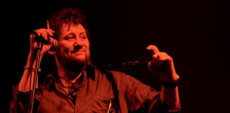 Pogues frontman Shane MacGowan dies aged 65 galway daily news shane mcgowan dies